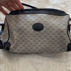 Vintage Gucci crossbody